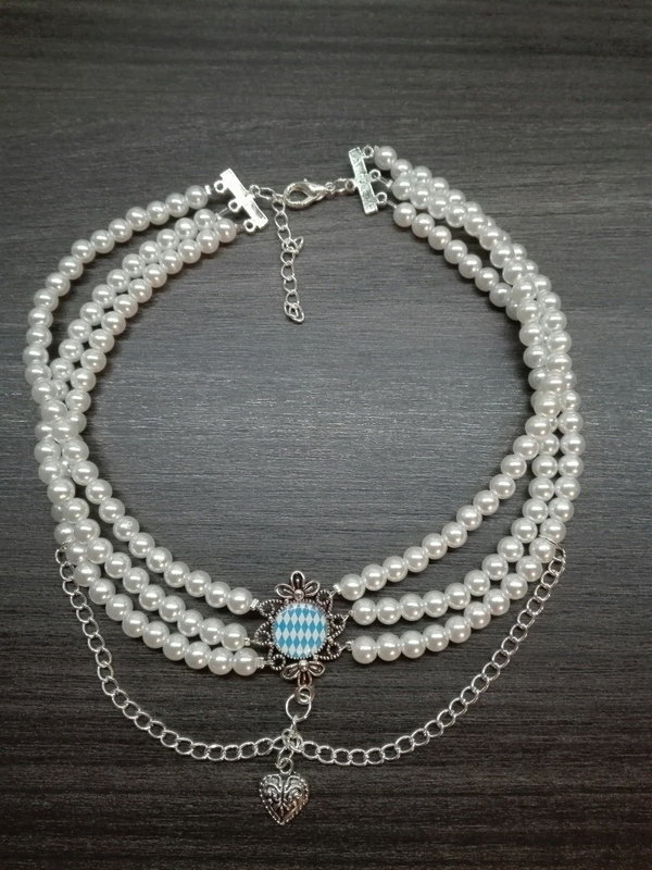 Trachtenkette Kropfband Perlen bayerisches Rautenmuster mit Herzanhänger