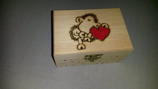 Schatzkiste Holzkästchen Schatulle mit Brandgravur Hochzeitsgeschenk Wunschtext